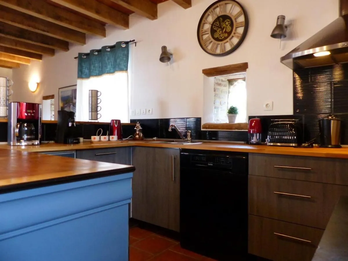 Ferme Restauree 19Eme Siecle, Gite Independant Avec Etang, Proche Du Circuit De Lurcy-Levis - Fr-1-489-392 0*,