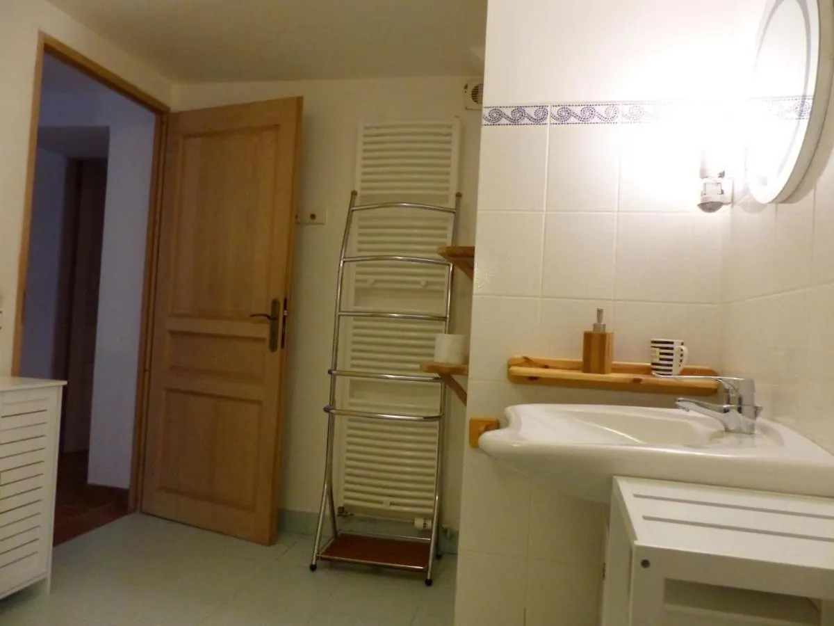 Holiday home Ferme Restauree 19Eme Siecle, Gite Independant Avec Etang, Proche Du Circuit De Lurcy-Levis - Fr-1-489-392